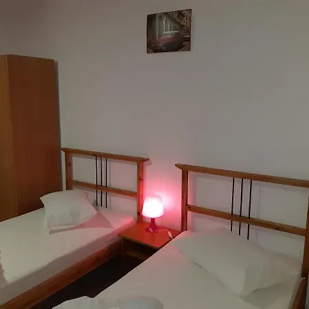 Carol 51 Auberge de jeunesse Bucarest