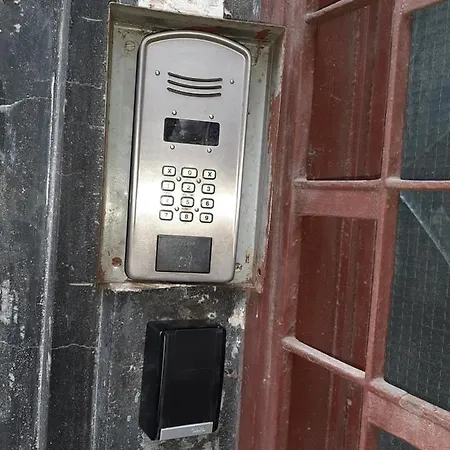 Carol 51 Хостел