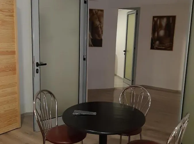 Carol 51 Хостел