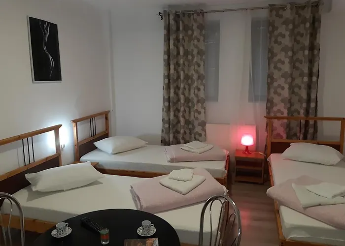 Carol 51 旅馆 布加勒斯特